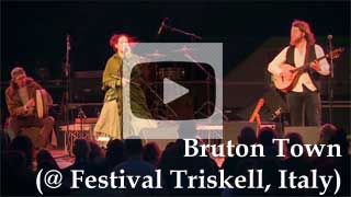 Video of the Folk Song Bruton Town performed at Triskell Celtic Folk Festival Triest